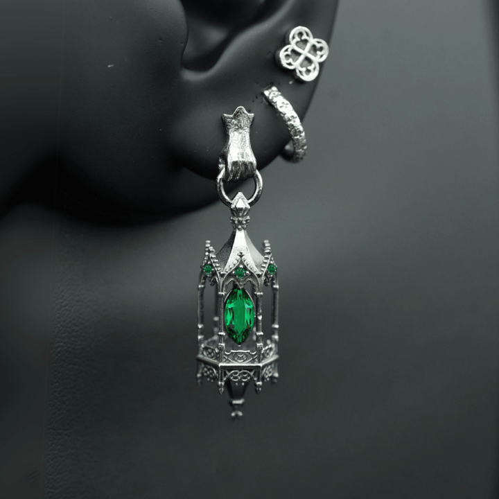 Noble Lantern Earring Stack Classic – Hand Stud (14 stones)