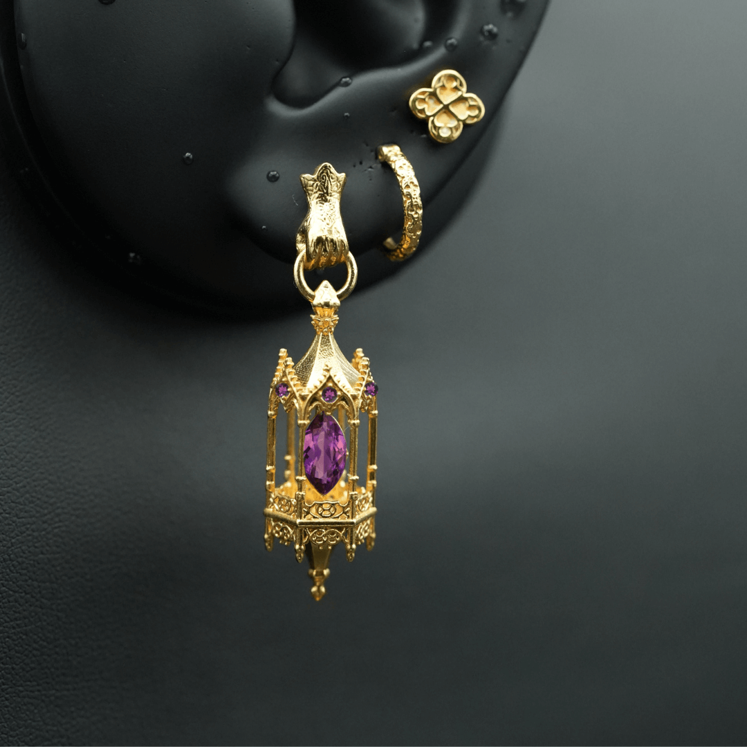 Noble Lantern Earring Stack Classic – Hand Stud (14 stones)