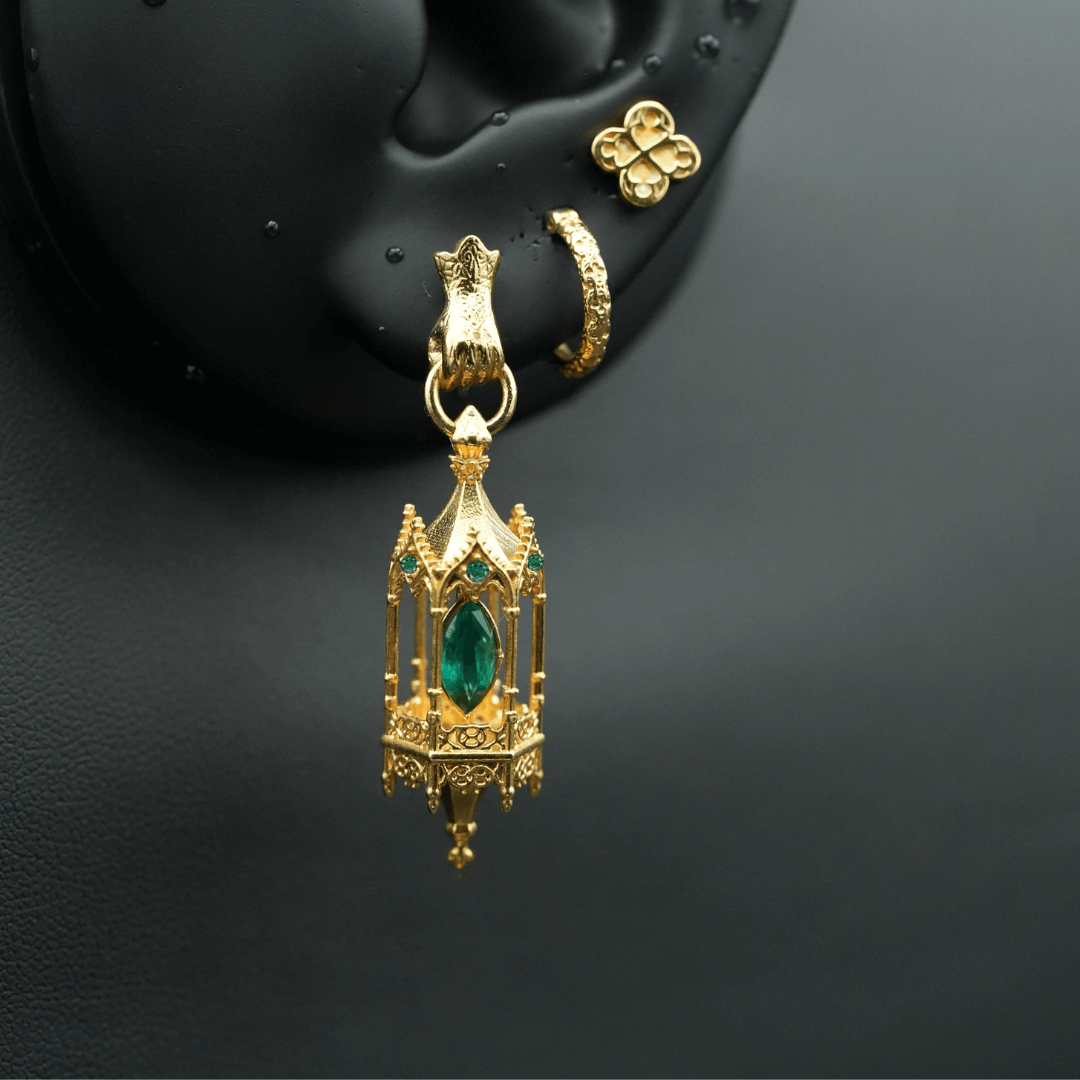 Noble Lantern Earring Stack Classic – Hand Stud (14 stones)