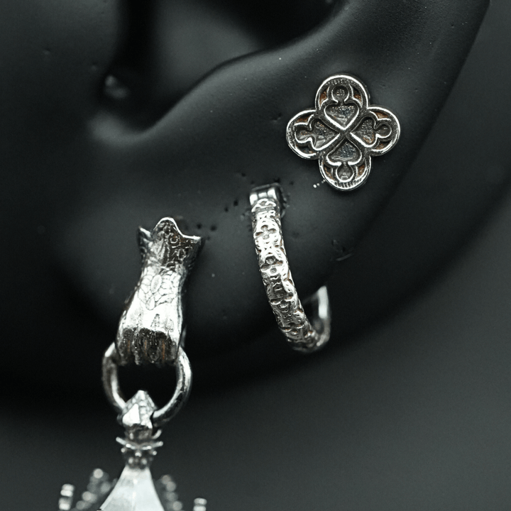 Noble Lantern Earring Stack Opulence – Hand Stud (16 stones)
