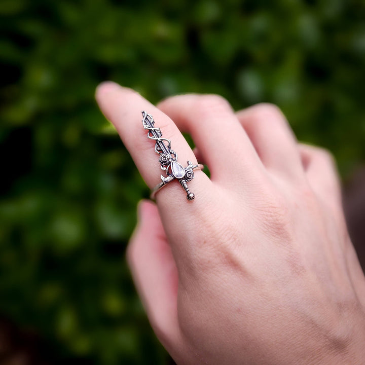 👻 Clear Crystal Holy Rose Sword Ring Silver
