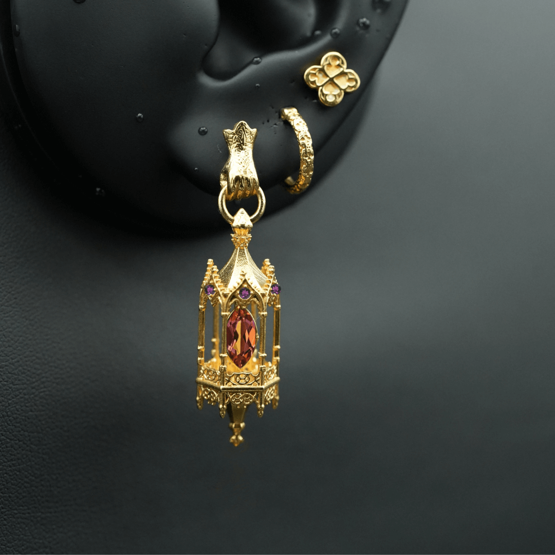 Noble Lantern Earring Stack Classic – Hand Stud (14 stones)