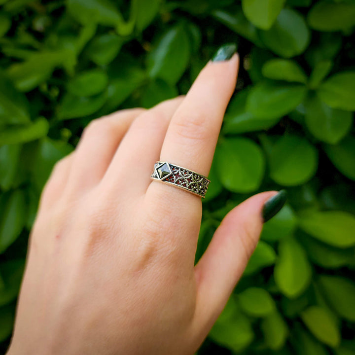 Onyx Gothic Band Ring