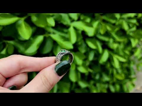Emerald Silver Gothic Band Ring
