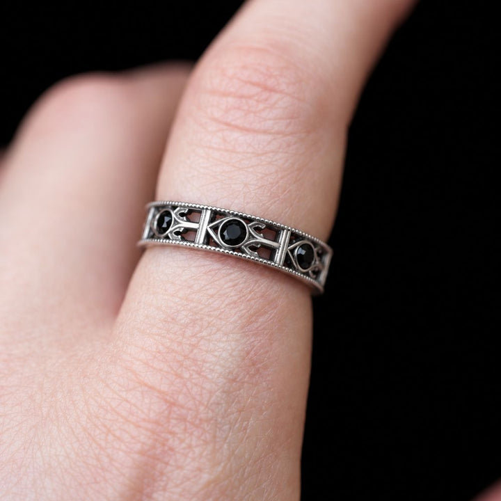 Infinity Band Ring - BLACK SPINEL