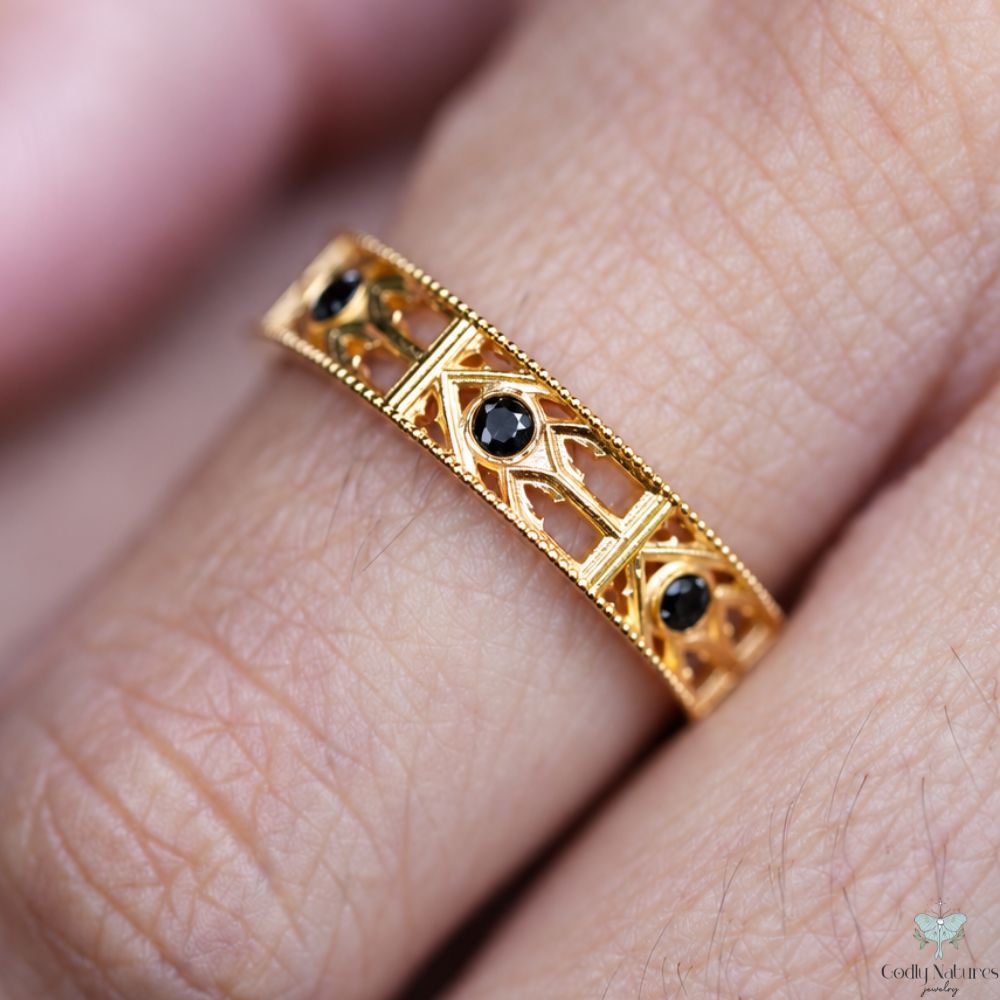 Infinity Band Ring - BLACK SPINEL