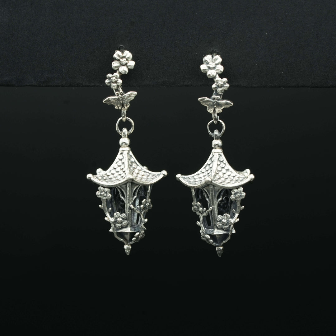 Sakura Lantern Earrings (Without Gemstones)