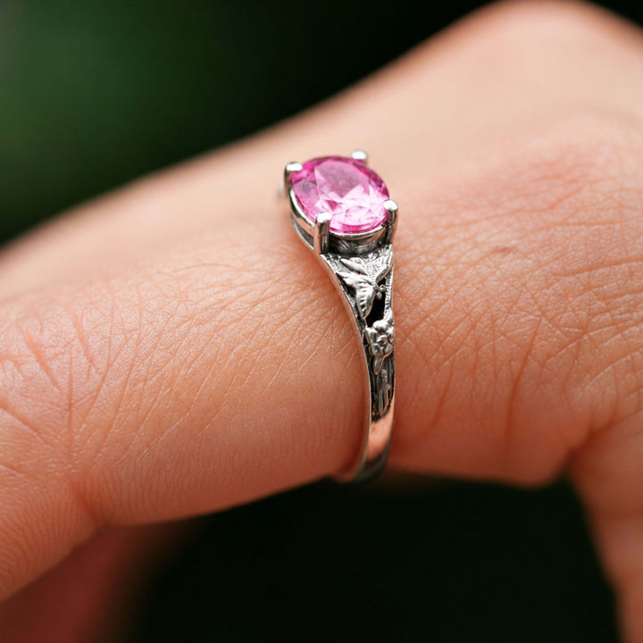 Blossom Ring (Pink Sapphire)