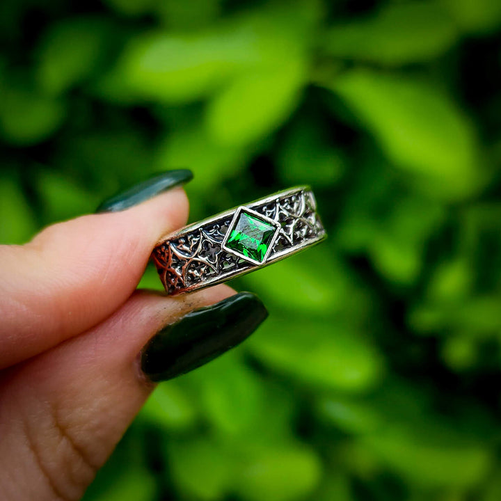 Emerald Silver Gothic Band Ring