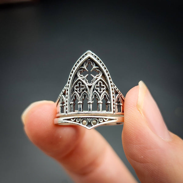 LENORE. Gothic Arch Window Ring - Silver – REGALROSE