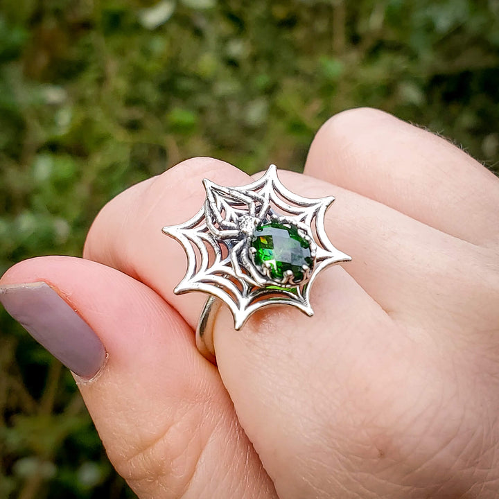 Silver Emerald Spider Spinner Ring